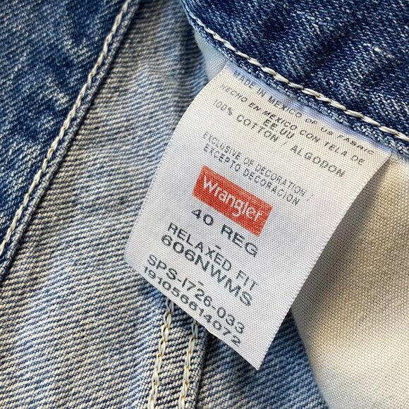 Wrangler Relaxed Fit Shorts Men's 40 Light Wash - Picture 2 of 5